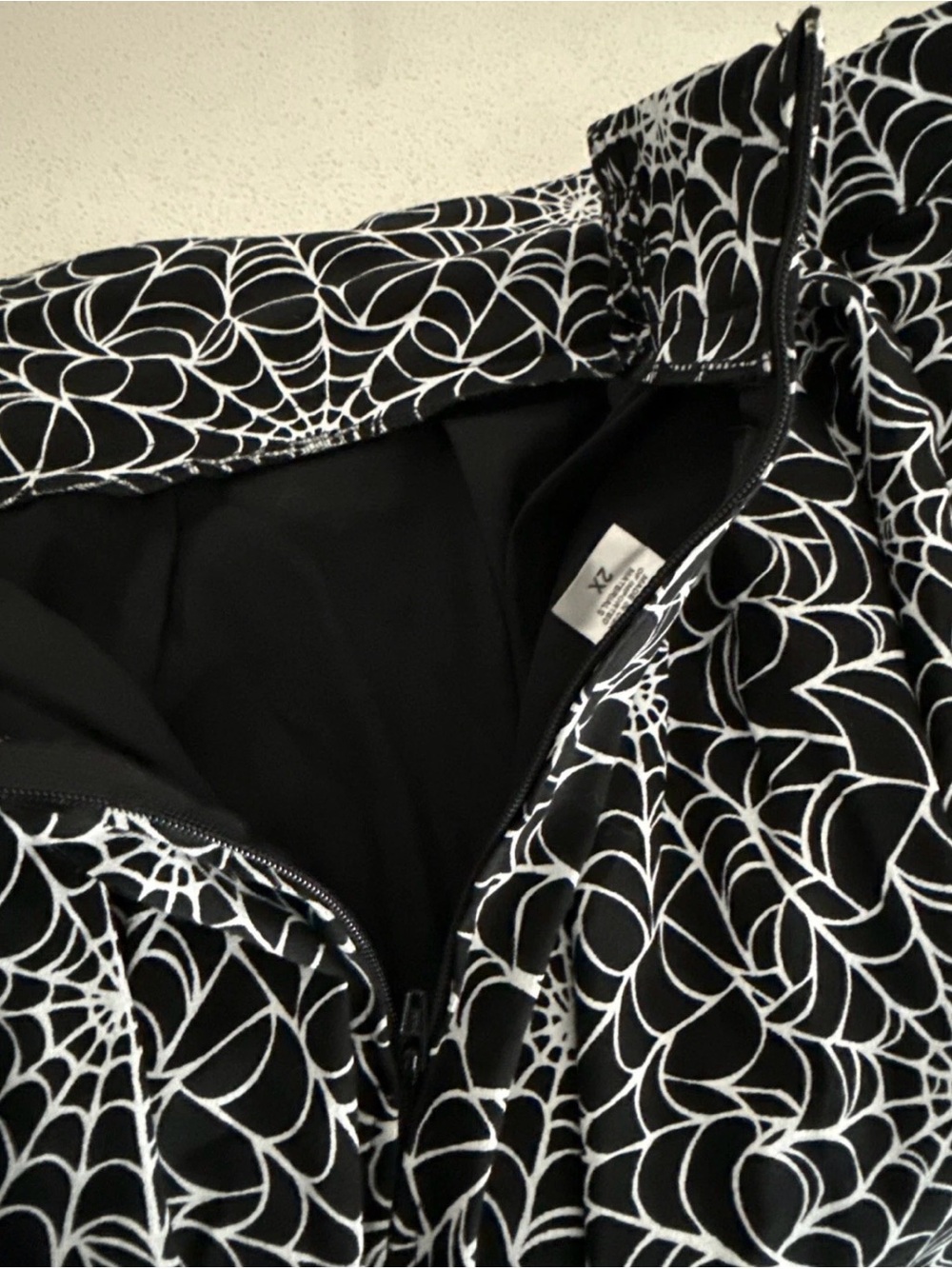 Spider web skirt by Laura Byrnes - Picture 6 of 8